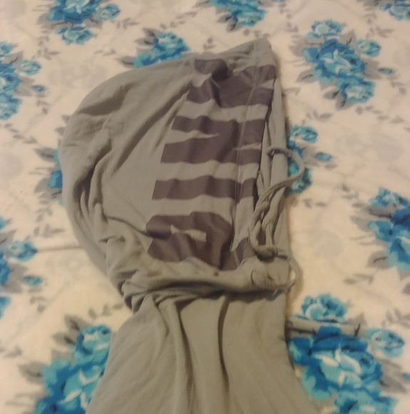 Pink hoodie - Picture 5 of 6